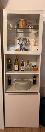 GRATIS IKEA Besta vitrine Wandkast, Keukenkastje, Huis en Inrichting, Kasten | Buffetkasten, Ophalen, Gebruikt, Glas, 50 tot 100 cm