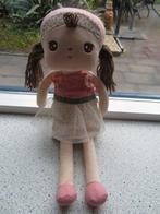 Zachte pop merk METOO meisjespop meisje meet ca 42 cm, Ophalen of Verzenden, Zo goed als nieuw, Overige typen