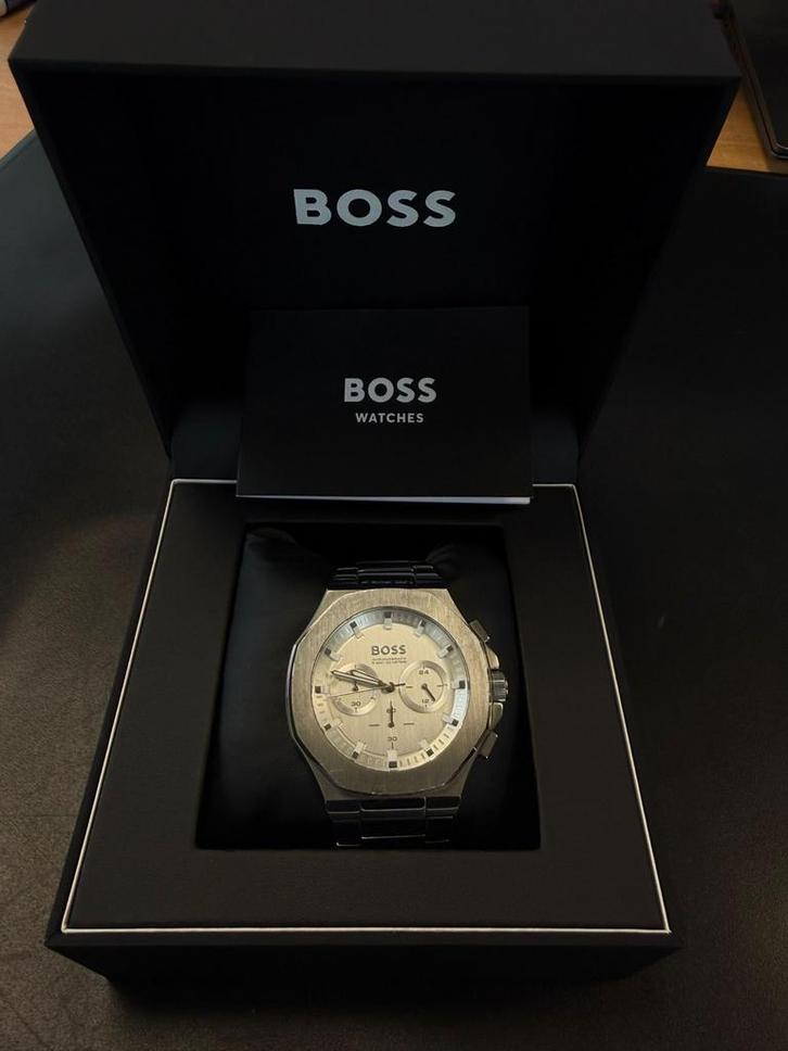 Hugo Boss Taper Chrono Horloge HB1514087 – Zilver – Met doos, Sieraden, Tassen en Uiterlijk, Horloges | Heren, Zo goed als nieuw
