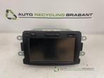 Radio van een Dacia Sandero, Gebruikt, -, -, Ophalen of Verzenden