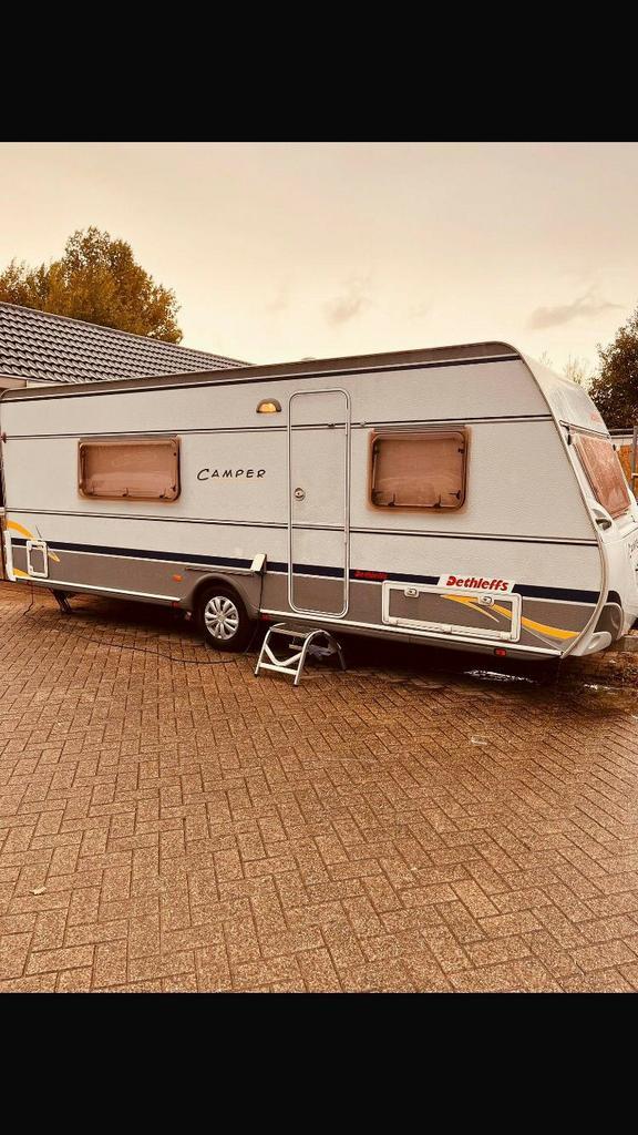 dethleffs 540 langslapers, Caravans en Kamperen, Caravans, Particulier, tot en met 4, Rondzit, Dethleffs, Douche, Koelkast, Mover