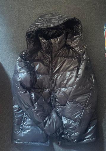 Moncler maya lookalike beschikbaar voor biedingen