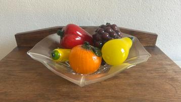 Glazen vruchten/fruit in glazen fruitschaal beschikbaar voor biedingen