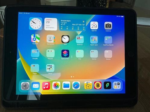 Ipad 2017 5e generatie, Computers en Software, Apple iPads, Zo goed als nieuw, Apple iPad, Wi-Fi, 10 inch, 32 GB, Grijs, Ophalen