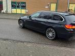 BMW 5-Serie 3.0 530D Touring AUT 2011 Zwart, Auto's, BMW, Automaat, Achterwielaandrijving, Beige, 2993 cc