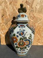 Delfts Blauw polychrome dekselvaas, Antiek en Kunst, Ophalen of Verzenden