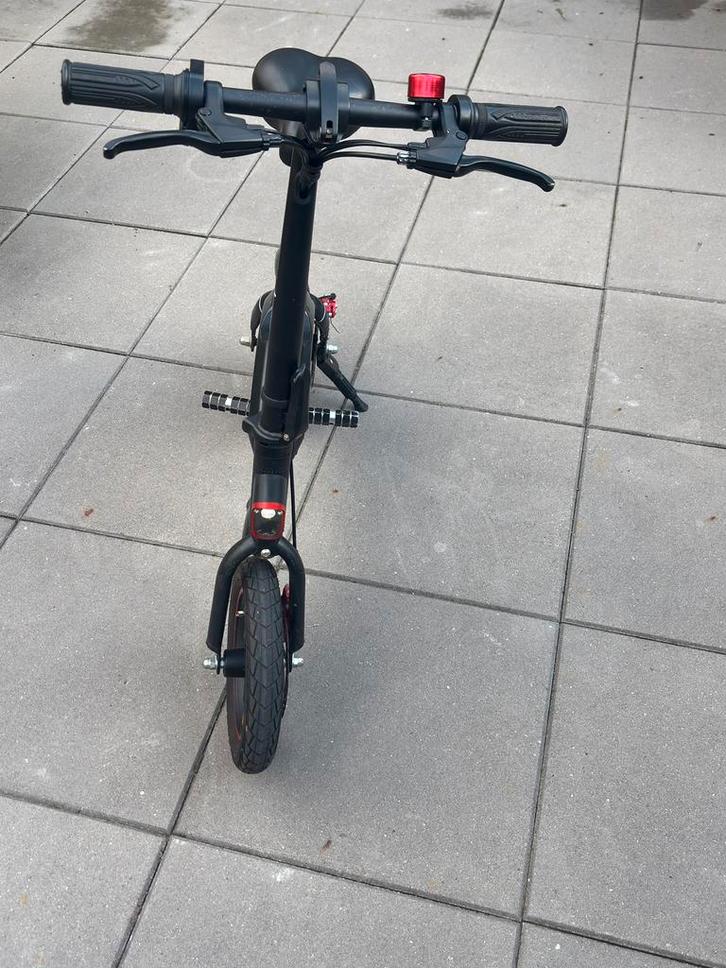 Electrische moovway B3, Fietsen en Brommers, Elektrische fietsen, Gebruikt, Overige merken, Minder dan 30 km per accu, Ophalen