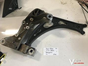 Seat Altea 2005 2.0 b  6 Bak Draagarm met steun Rechtsvoor beschikbaar voor biedingen