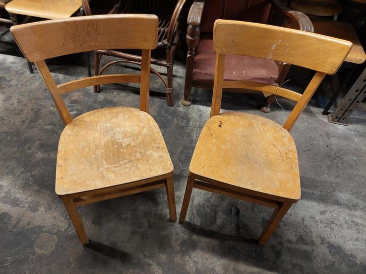 Houten Café Stoelen 12 stuks, Huis en Inrichting, Stoelen, Gebruikt, Vijf, Zes of meer stoelen, Hout, Bruin, Ophalen