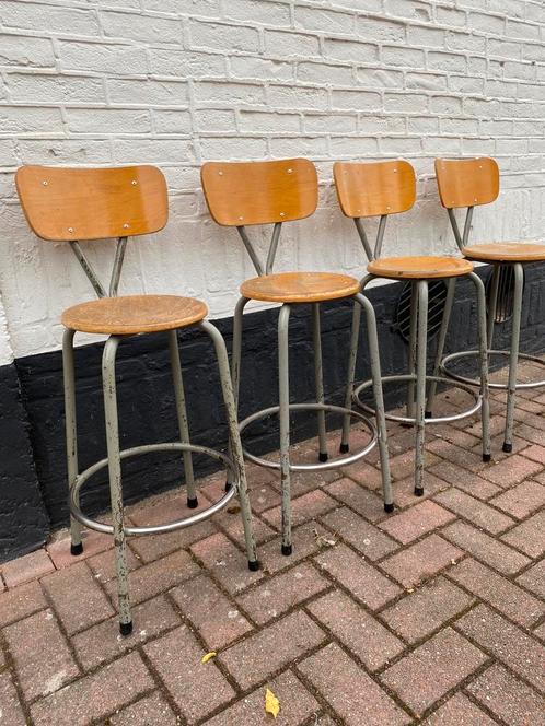 Vintage werkplaatskruk atelierskruk industrieel barkruk, Huis en Inrichting, Barkrukken, Gebruikt, Ophalen
