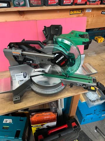 Hikoki accu afkortzaag machine type C3610 DVA show/demomodel beschikbaar voor biedingen