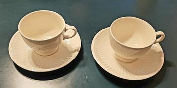 Wedgwood EDME  kopjes en schotels beschikbaar voor biedingen