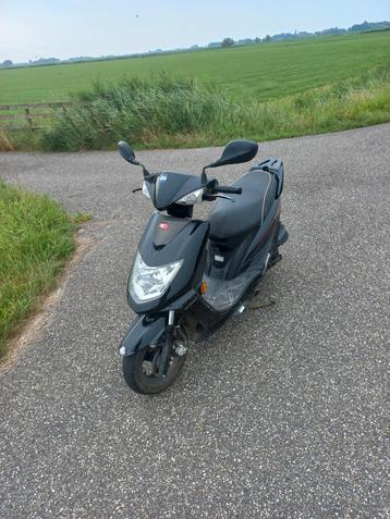 Kymco VP50 geel kenteken  beschikbaar voor biedingen