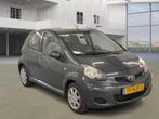 Toyota Aygo 1.0-12V Comfort Navigator, Auto's, Toyota, Voorwielaandrijving, Euro 5, Gebruikt, 4 stoelen