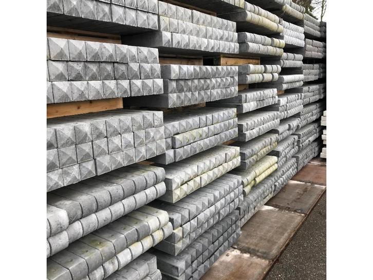 Fundering paal beton 85x85 en 100x100mm vanaf €15,- per stuk, Tuin en Terras, Palen, Balken en Planken, Nieuw, Palen, 250 cm of meer