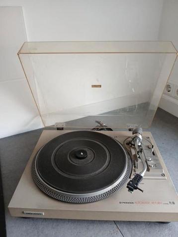 Pioneer PL 516 draaitafel met originele stofkap beschikbaar voor biedingen