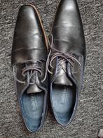 Nieuwe heren schoenen,.zwart met blauwe bies. Mt45, Ophalen of Verzenden, Zo goed als nieuw, Zwart