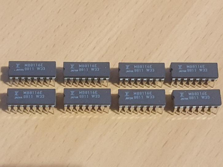 Vintage RAM Fujitsu MB8116E ( 4116 ) Ceramic, Computers en Software, Vintage Computers, Ophalen of Verzenden