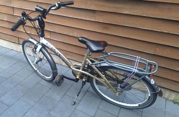 Batavus Meisjesfiets 24 inch beschikbaar voor biedingen