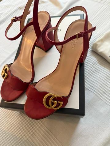 Gucci sandalen maat 36/36,5 beschikbaar voor biedingen