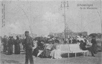 (301-191-051) Scheveningen op de Wandelpier beschikbaar voor biedingen
