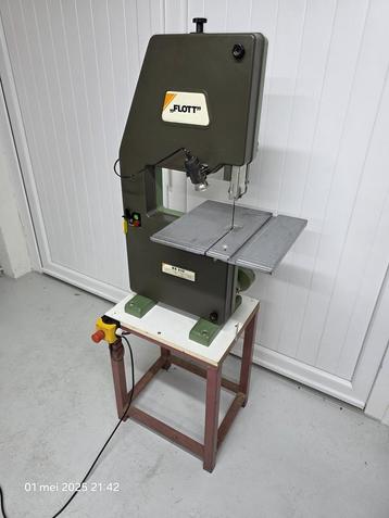 Flott BS 310 Lintzaag Bandzaagmachine beschikbaar voor biedingen