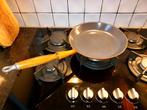 Oranje gietijzeren pan le creuset 26cm, Ophalen of Verzenden, Zo goed als nieuw, Gietijzer, Koekenpan of Braadpan