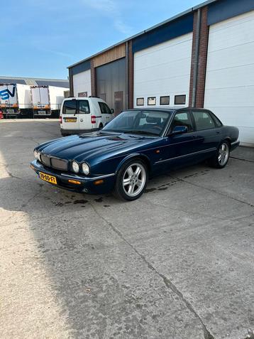 Jaguar XJ 4.0 Supercharger V8 AUT 1999 Blauw beschikbaar voor biedingen