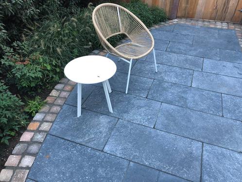 Vietnamees hardsteen anticato gothic sandblasted, Tuin en Terras, Tegels en Klinkers, Ophalen of Verzenden