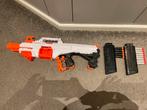 Elektrische nerf met volle batterijen er in, Kinderen en Baby's, Speelgoed | Buiten | Actiespeelgoed, Ophalen of Verzenden, Gebruikt