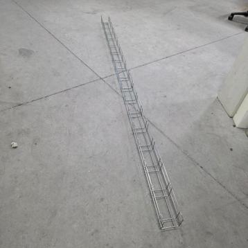 metalen kabelgoot 240 cm lang  beschikbaar voor biedingen
