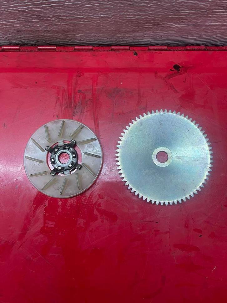 Starterkrans / Halfpoulie 50/70cc Gilera Runner, Fietsen en Brommers, Brommeronderdelen | Algemeen, Zo goed als nieuw, Blok, Ophalen of Verzenden