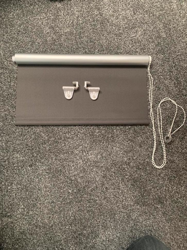 Antraciet/Grijs Rolgordijn 2x, Huis en Inrichting, Stoffering | Gordijnen en Lamellen, Zo goed als nieuw, Minder dan 100 cm, Minder dan 50 cm