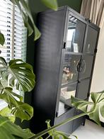 Zwarte wandkast van Gigameubel, Huis en Inrichting, Ophalen, Zo goed als nieuw