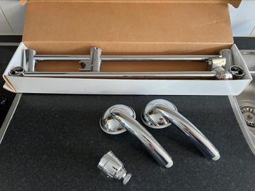 2x Grohe douchestang met slang en douchekop beschikbaar voor biedingen