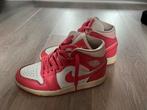 Nike Air Jordan 1 mid koraalroze maat 36, Kleding | Dames, Schoenen, Nike Air Jordan, Ophalen of Verzenden, Sneakers of Gympen