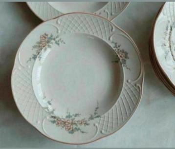 Villeroy Boch Rosette bloemen borden sauskom botervloot   beschikbaar voor biedingen
