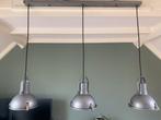 Industriele plafondlamp met 3 lampen, grijs metaal,, Ophalen, Zo goed als nieuw, Metaal, Minder dan 50 cm