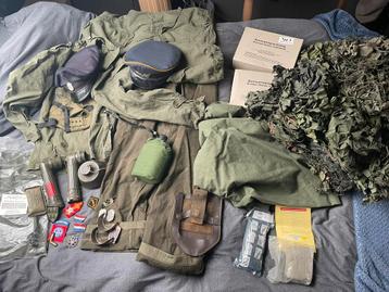 Partij naoorlogse militaria beschikbaar voor biedingen