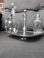 Glazen flesje met zilverkleurige versiering en meer., Antiek en Kunst, Antiek | Glas en Kristal, Ophalen of Verzenden