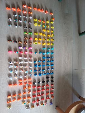 Grote Collectie Crazy Bones Gogos beschikbaar voor biedingen