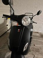 Gts Toscana scooter met slot en helm, Fietsen en Brommers, Brommeronderdelen | Scooters, Ophalen, Gebruikt, Overige typen, Overige merken