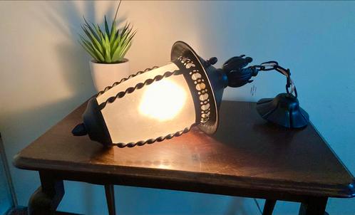 Franse hal lamp zwart ijzer bloem vorm smeedwerk, Antiek en Kunst, Antiek | Lampen, Ophalen of Verzenden