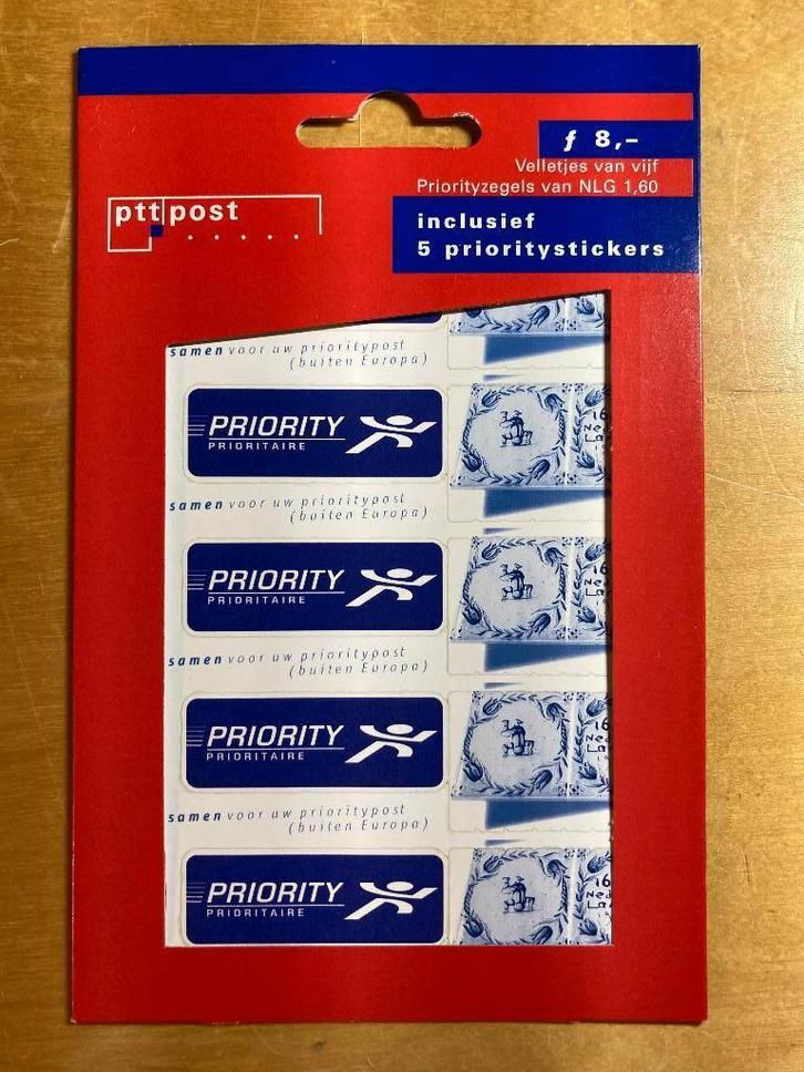 Hangzakje priorityzegels, met vel v1748, 1748, Postzegels en Munten, Postzegels | Nederland, Postfris, Na 1940, Verzenden