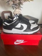 Nike dunk low panda maat 40 leer, Kleding | Dames, Schoenen, Ophalen of Verzenden, Zo goed als nieuw, Sneakers of Gympen