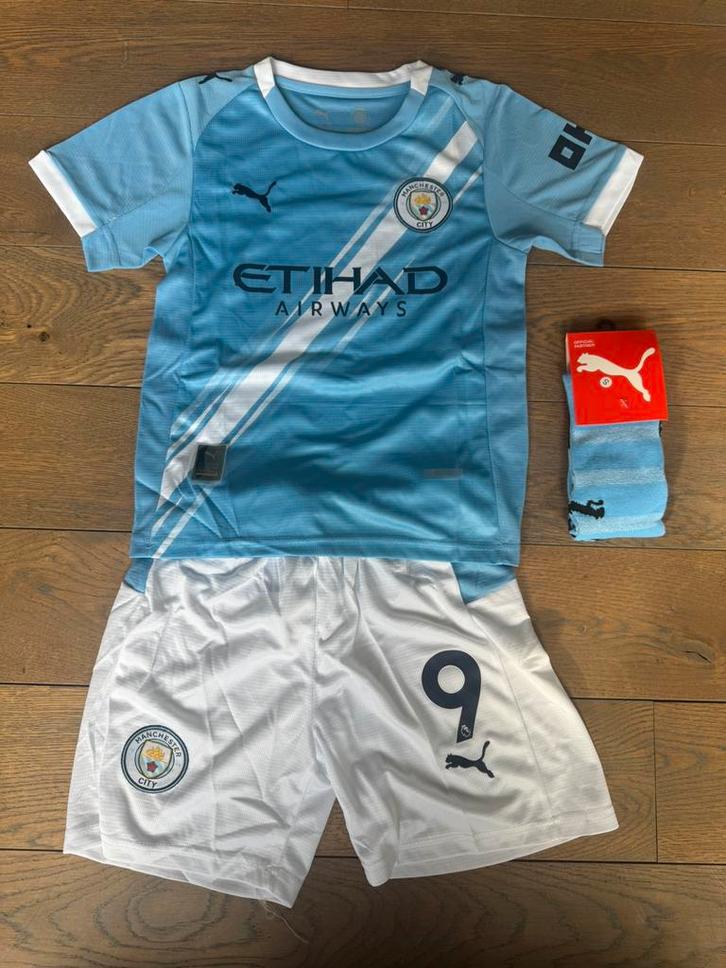 Nieuw Manchester City thuis tenue Haaland seizoen 2025/2026, Sport en Fitness, Voetbal, Nieuw, Set, Maat XS of kleiner, Ophalen of Verzenden
