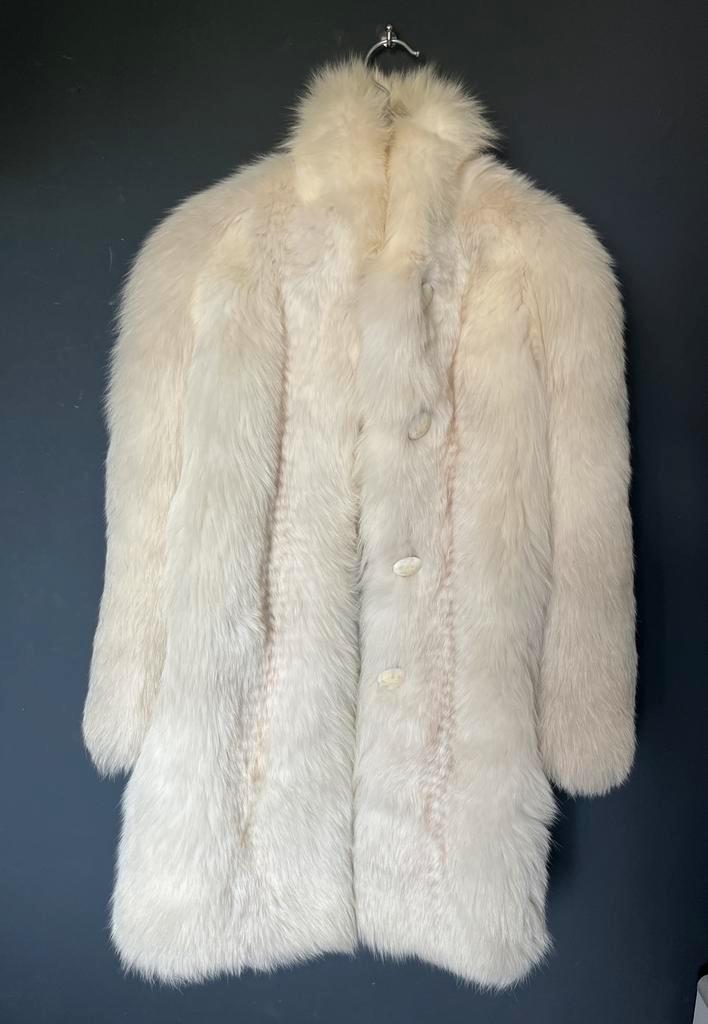 Prachtige Bontjas van Poolvos Bont maat 40/42 Medium, Kleding | Dames, Jassen | Winter, Zo goed als nieuw, Maat 38/40 (M), Wit