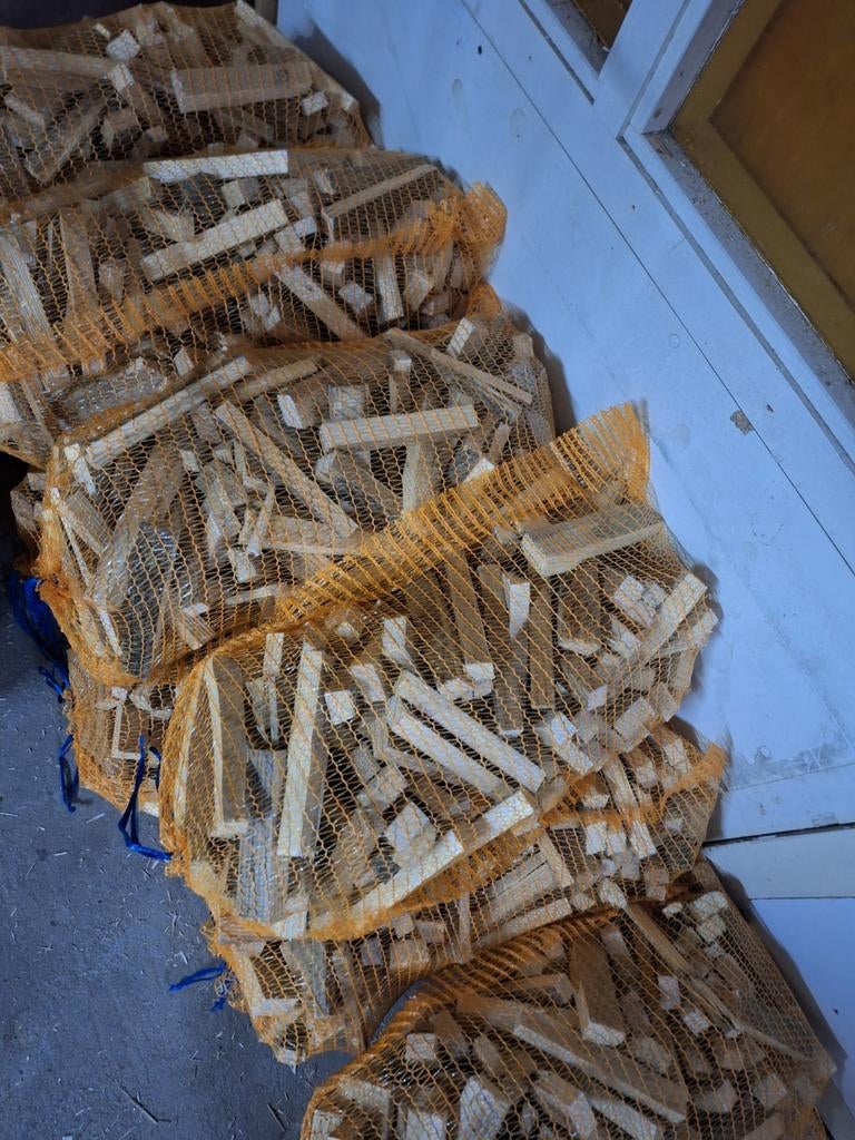 Aanmaakhout 5 kg - € 3,00, Tuin en Terras, Haardhout, Minder dan 3 m³, Ophalen