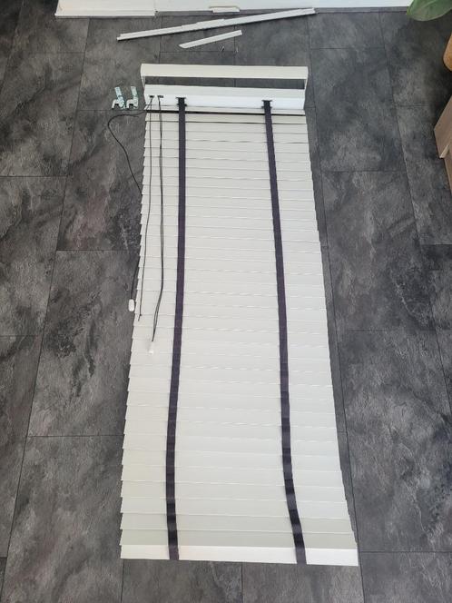 Luxaflex met lamellen, Huis en Inrichting, Stoffering | Gordijnen en Lamellen, Gebruikt, 150 tot 200 cm, 50 tot 100 cm, Wit, Ophalen