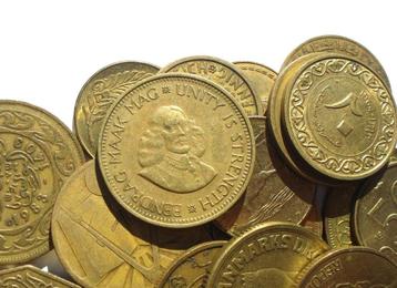 Wereld lot met 25 verschillende munten (oud en moden) beschikbaar voor biedingen